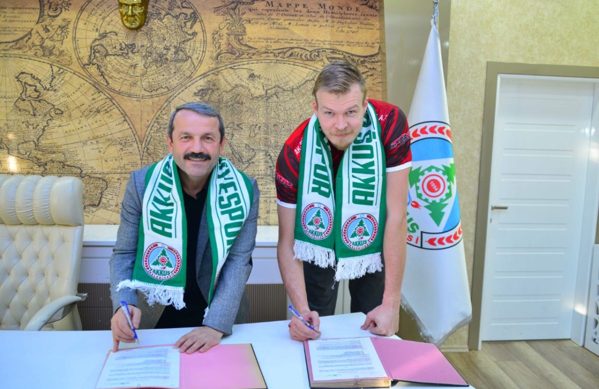 Akkuş Belediyespor’da Kupa Canavarı Arthur Gidiyor