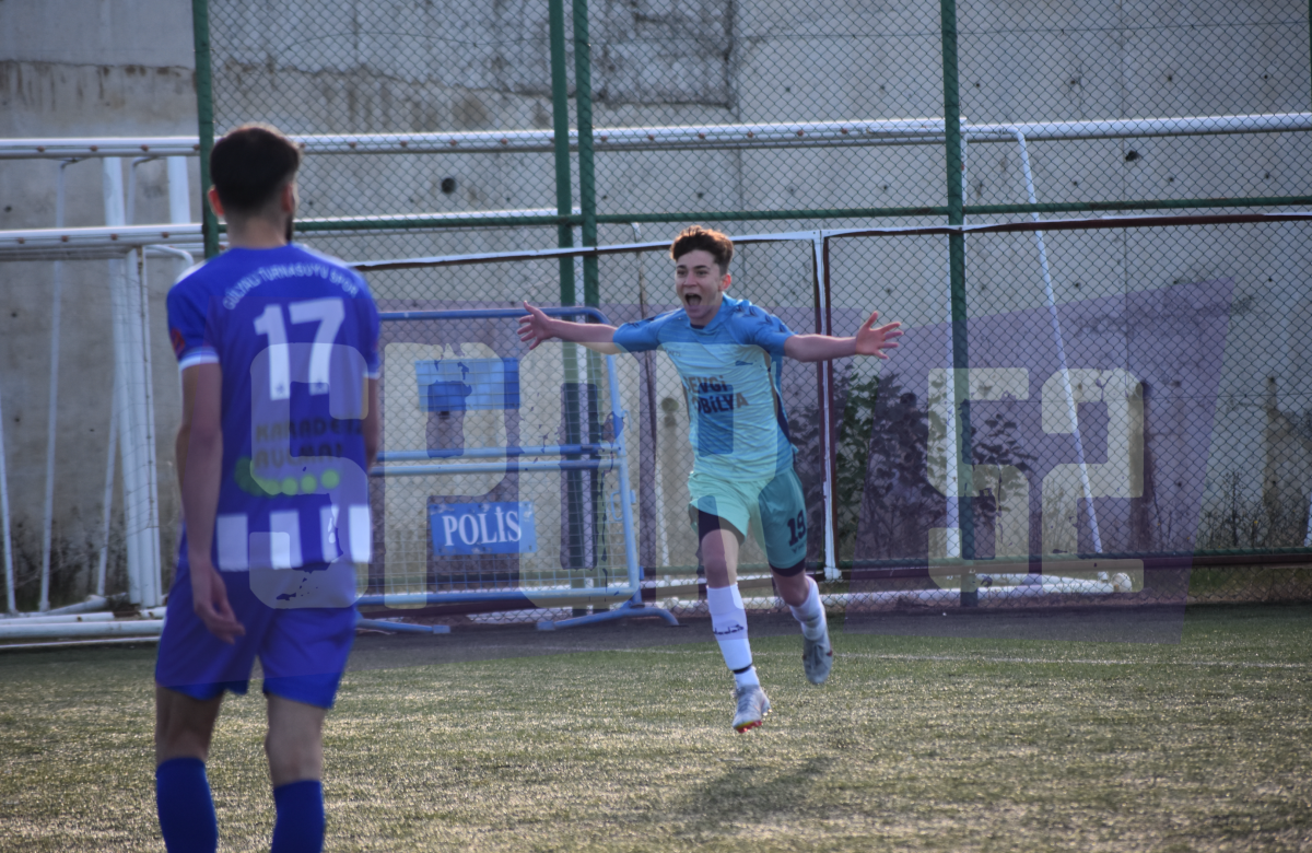 Namağlup Gülyalı Turnasuyuspor Demir’e Çarptı 3-0