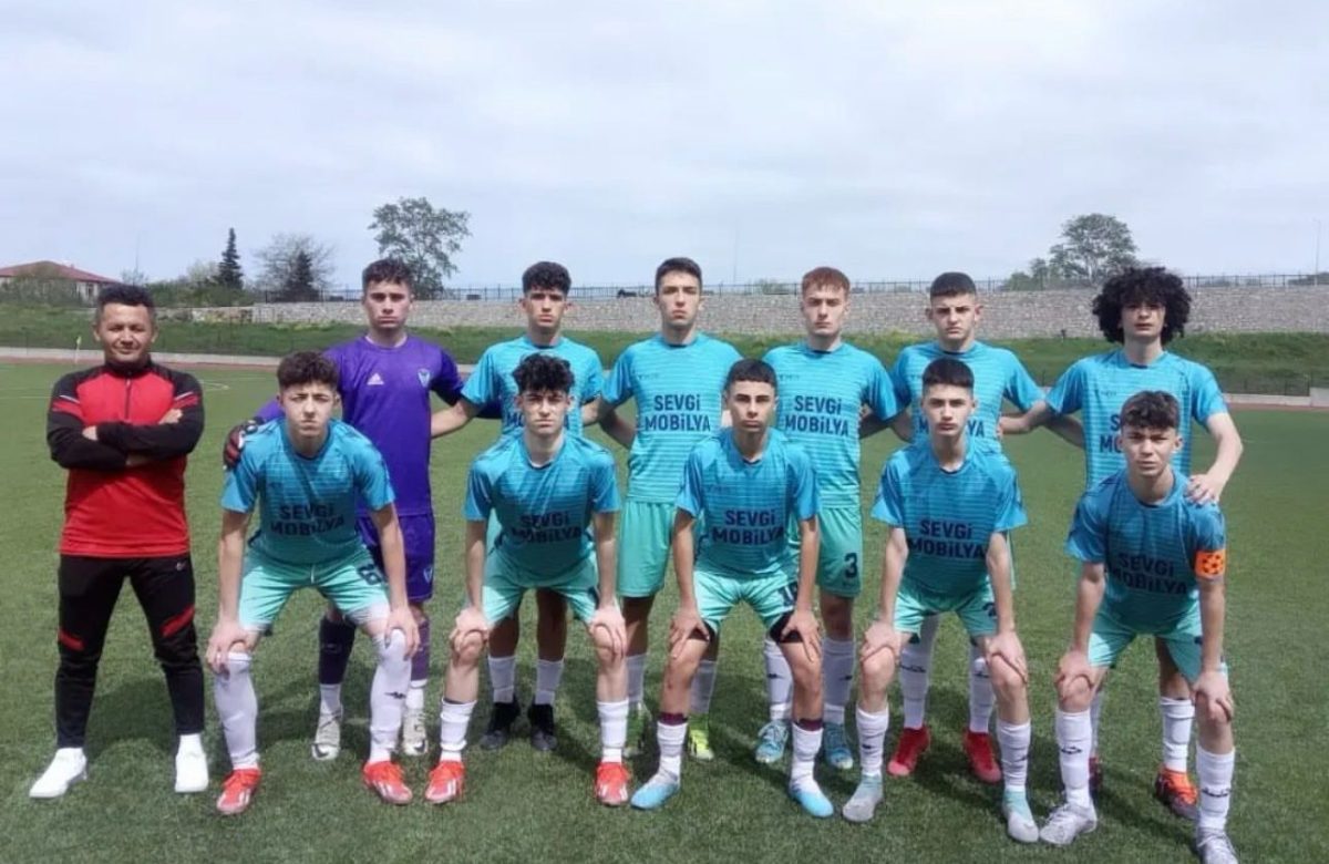 Demirspor U16, Zonguldak Ekibini Yendi 4-2