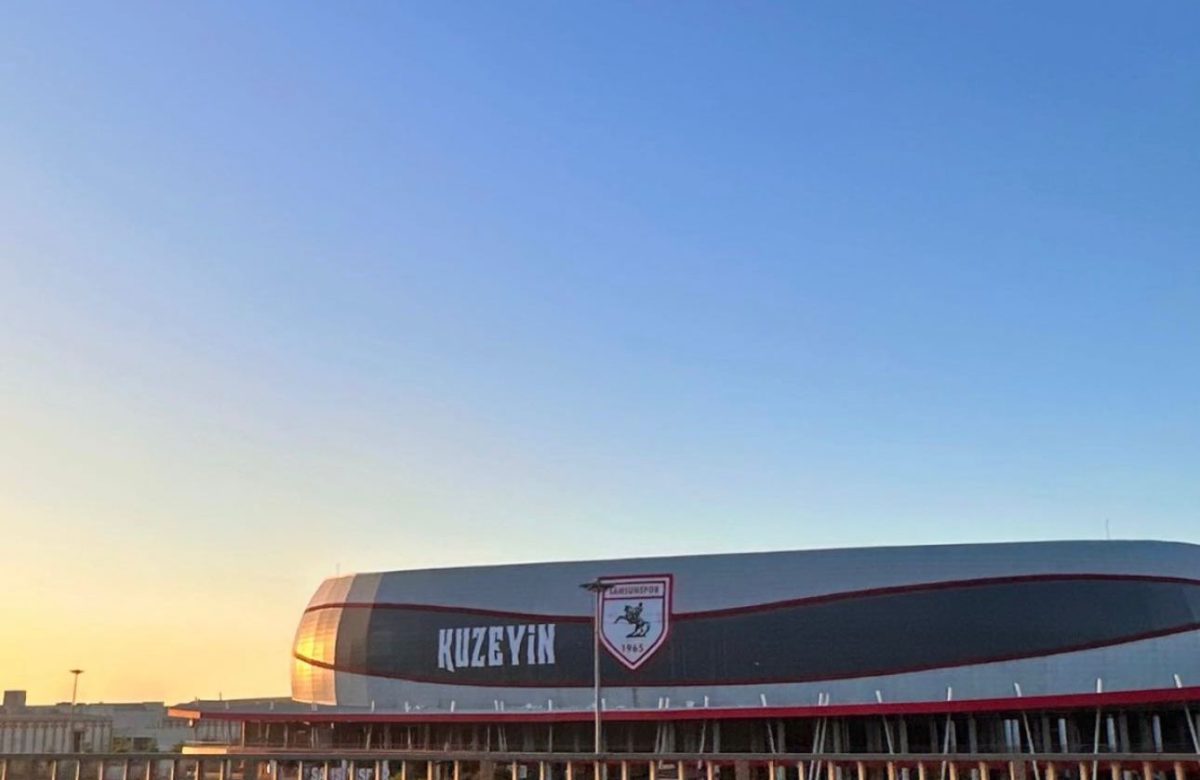 Trabzonspor’u Yenen Yılport Samsunspor, Stadyum Cephesine ‘Kuzeyin Kralı’ Yazıyor