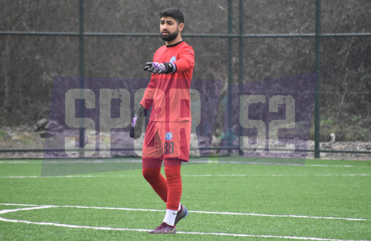 Gülyalı Bozkurtspor Kalecisini Takımda Tuttu