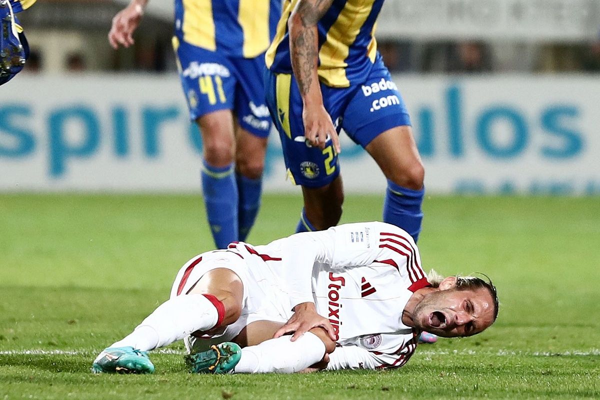  Yunanistan’da Yusuf Yazıcı Şoku, İlk Maçında Sakatlandı