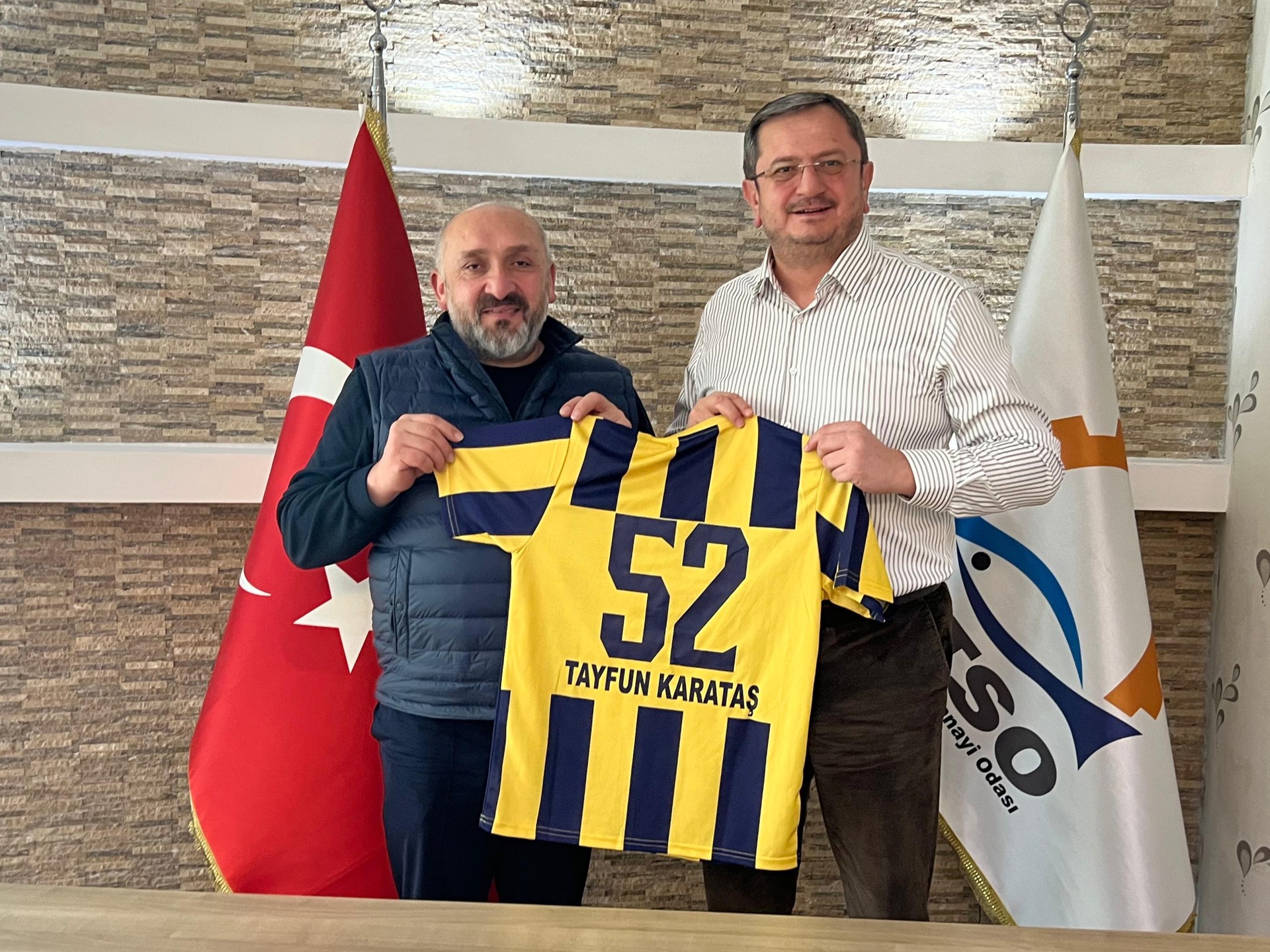 Tayfun Karataş’tan Fatsa Belediyespor’a Destek
