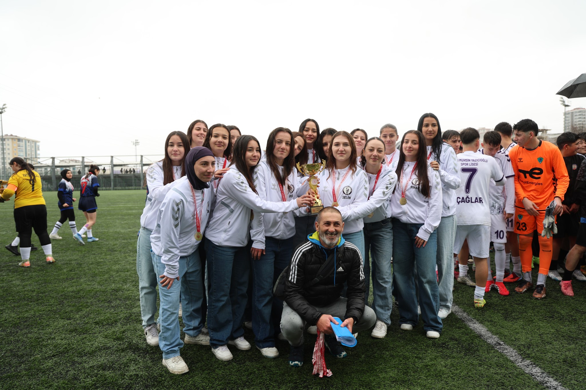 Muhsin Yazıcıoğlu Spor Lisesi’nden Çifte Şampiyonluk