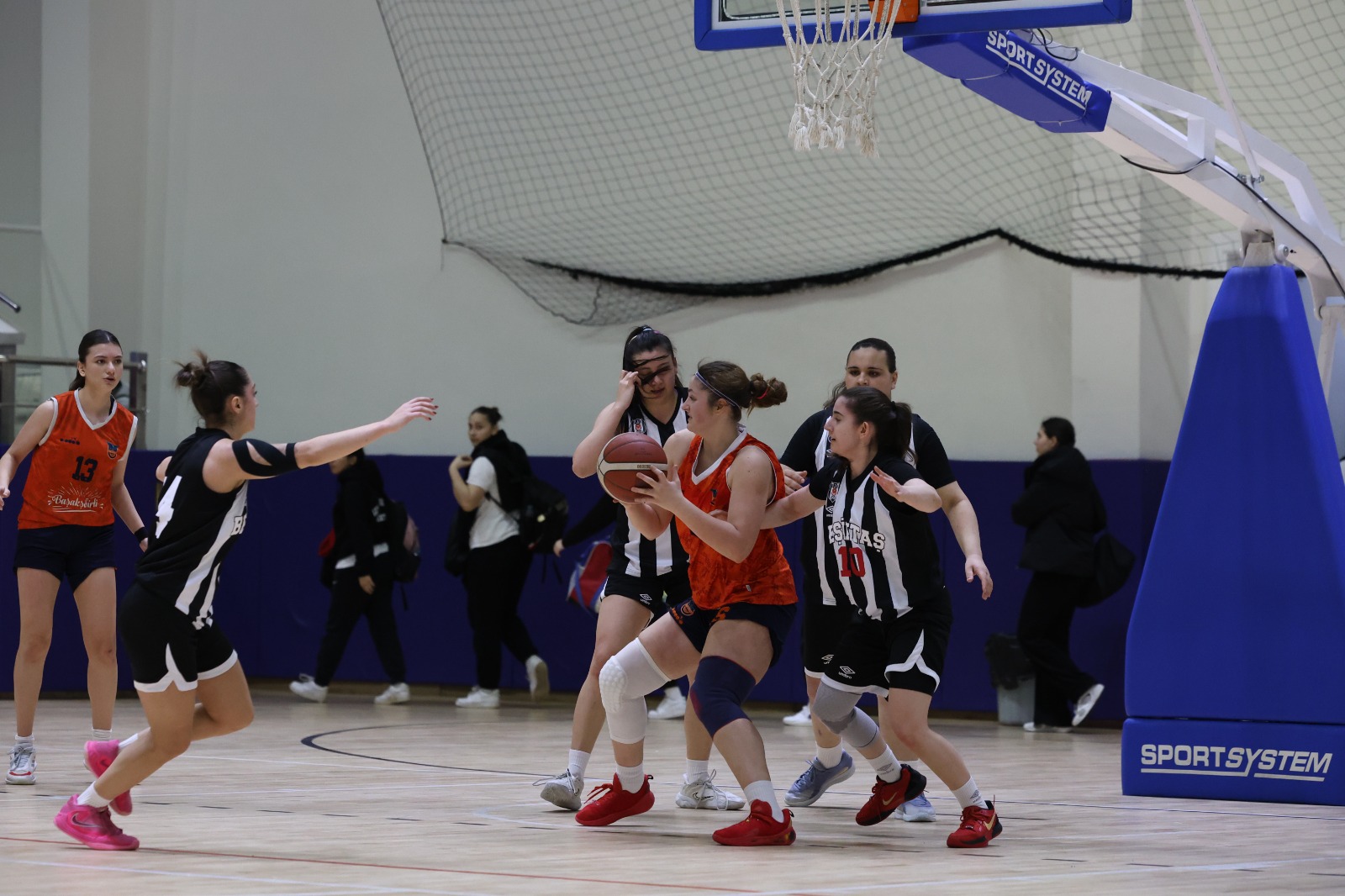 Ordu’daki U18 Kızlar Anadolu Şampiyonası Sona Erdi