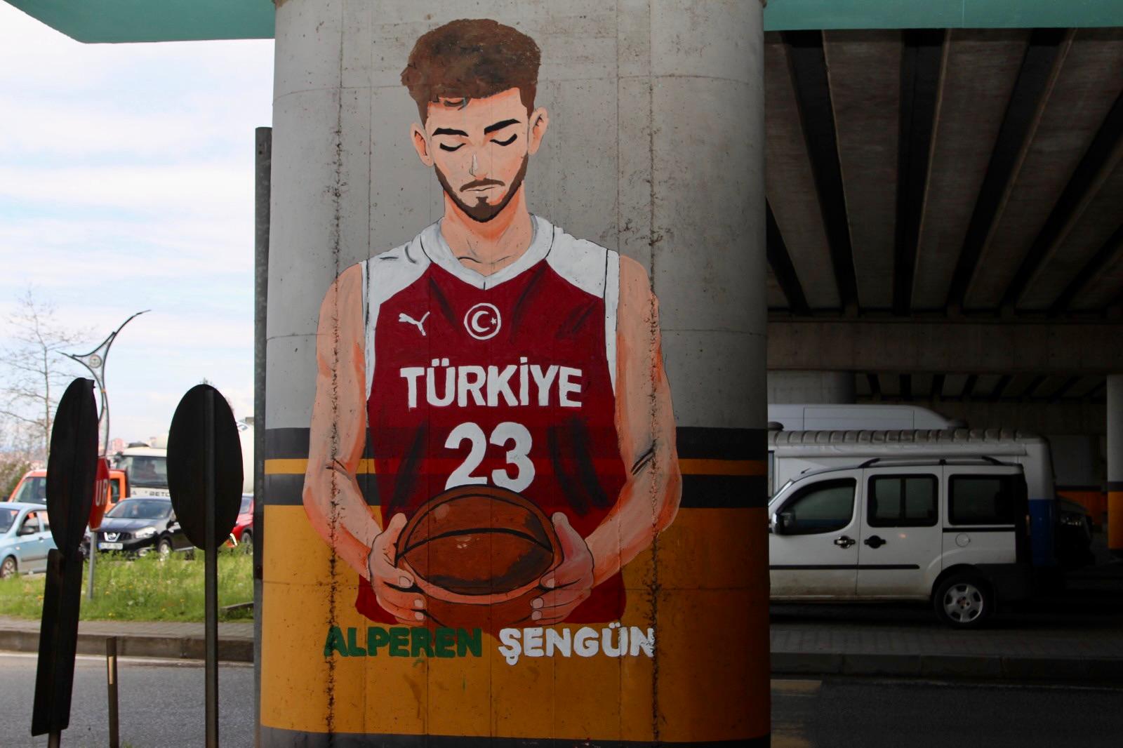 Giresun Belediyesi’nden Viyadük Altına ‘Alperen Şengün’ Hamlesi