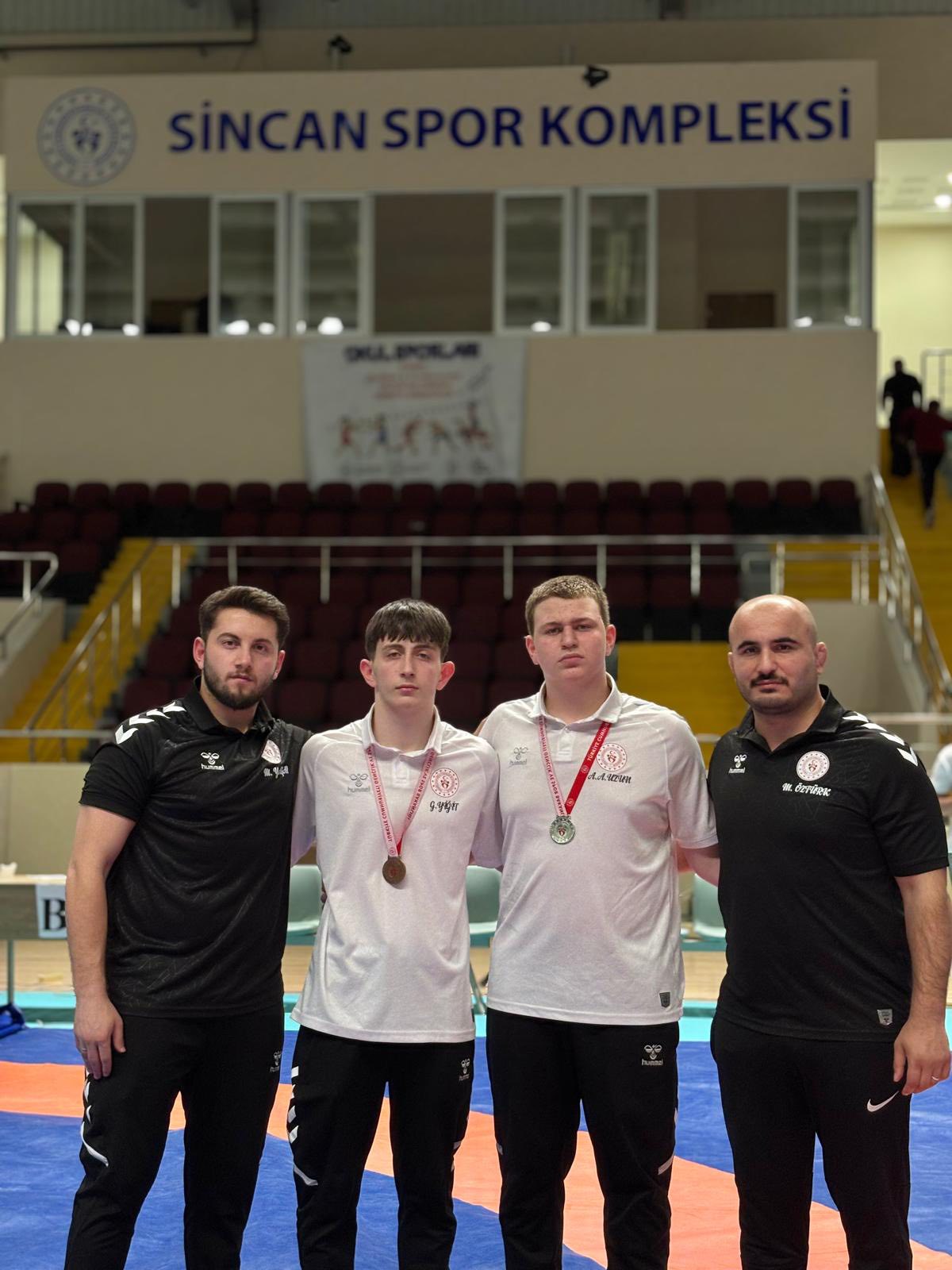 Okul Sporları Yıldızlar Grekoromen Güreş’te Ordu’ya İki Madalya