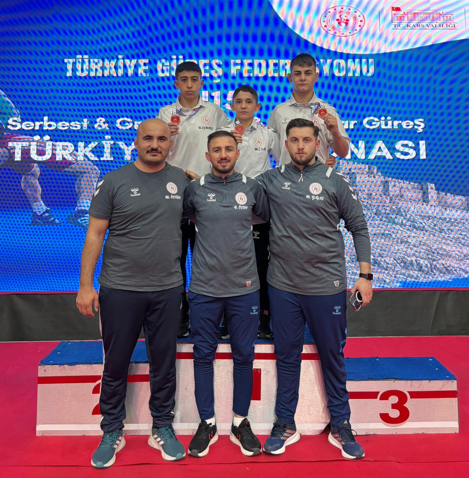 Güreş’te Gençler Parlamaya Devam Ediyor, Ordu’ya Dört Madalya Birden