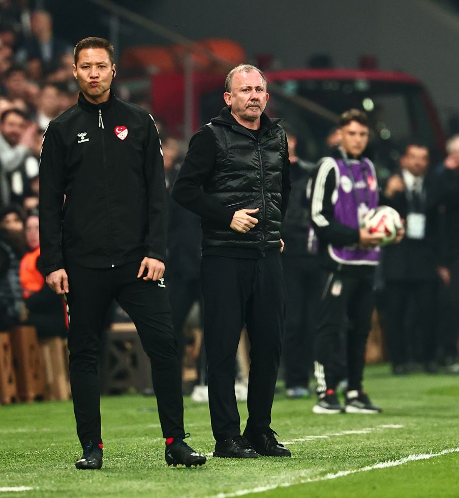 19 Eylül Stadyumu’nda Turgut Doman Düdük Çalacak