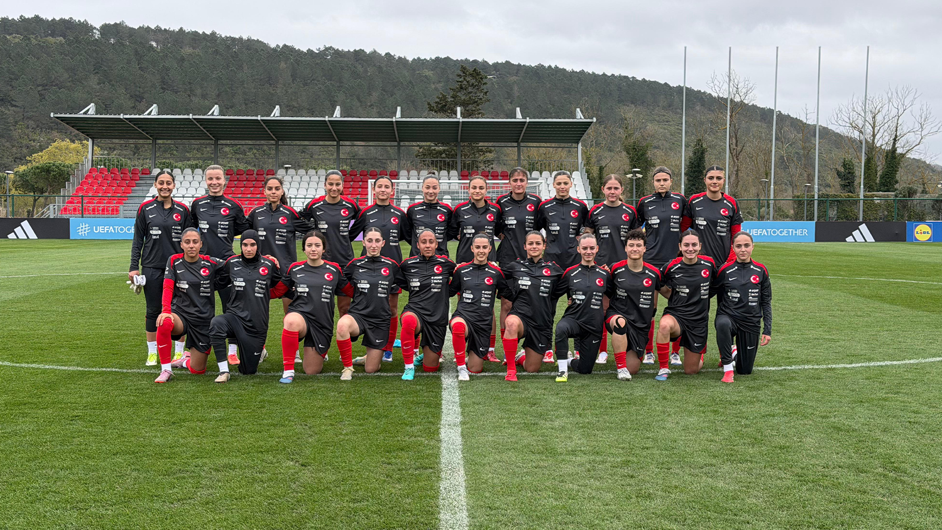 U18 Kadın Milli Takım Dostluk Maçlarına Hazır, Ceren de Antrenmanda