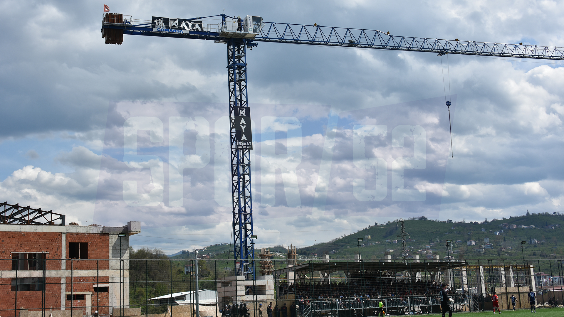 Ordu’da VIP Değil ‘Vinç Tribün’