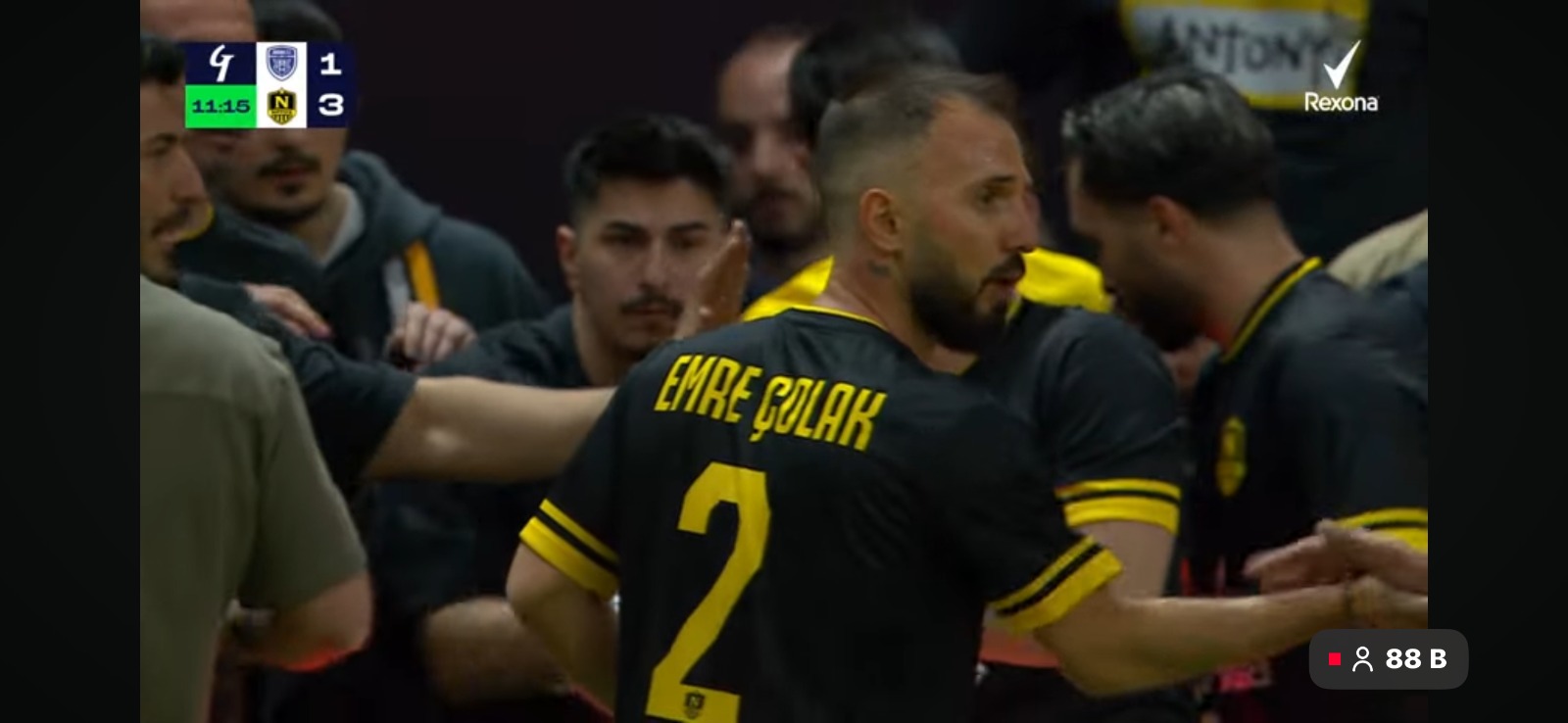 Emre Çolak’tan Duygusal Paylaşım ”Yırtık Krampon Giyiyorum Diye..”