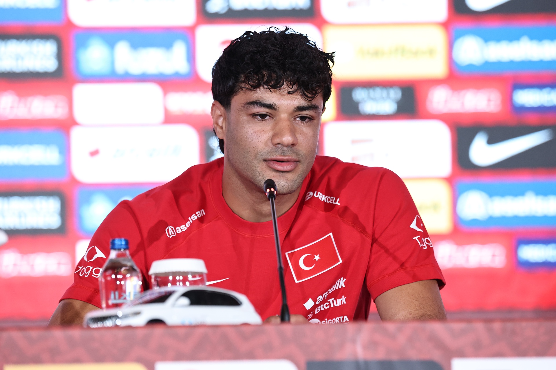 Ozan Kabak ”Dünya Kupası Benim Çocukluk Hayalim”