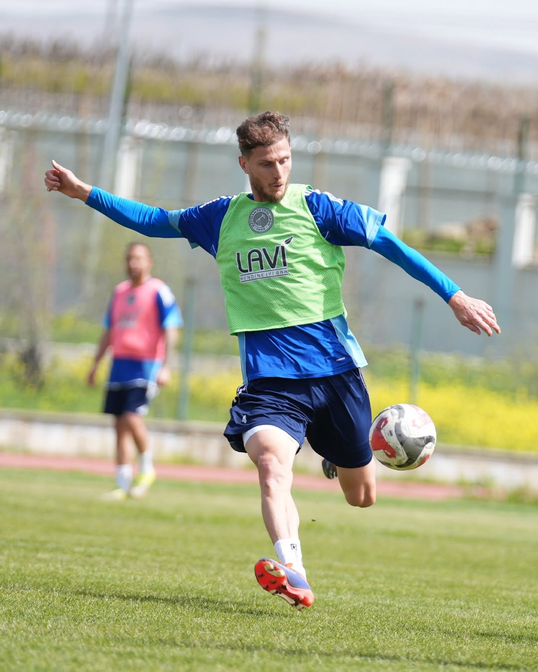 52 Orduspor Futbol Kulübü’ne 36’lık Stoper