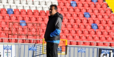 Ahad Kömürlüoğlu